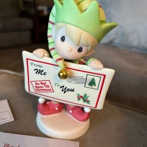 Precious Moments New Joy Peace Christmas Cheer in Here ELF figurine Collectible
